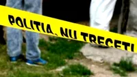 Bărbat din Timioara, găsit mort în apartament, iar fiica lui în stare gravă. Cei doi se încălzeau la aragaz din cauza frigului