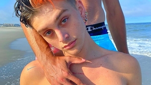 Un cunoscut blogger, moarte bizară. Ethan Peters avea doar 17 ani