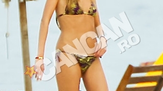 Veronica Pascu face furori cand apare in costum de baie. Pe plaja, ca pe podium!