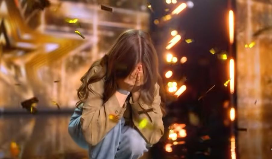 Maya Giotea a primit Golden Buzz la Britains`s Got talent/ sursă foto: social media