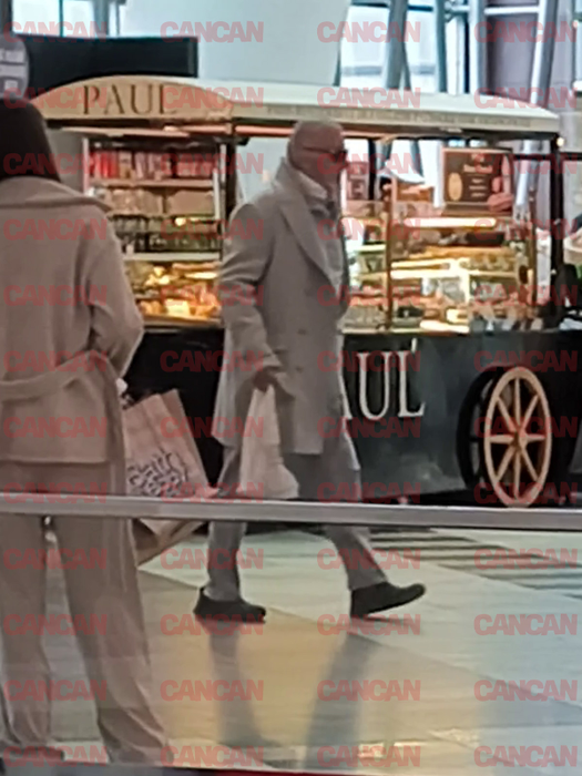 Ilie Năstase a dat peste cap tot mall-ul la 79 de ani. Haterii vor spune că e AI