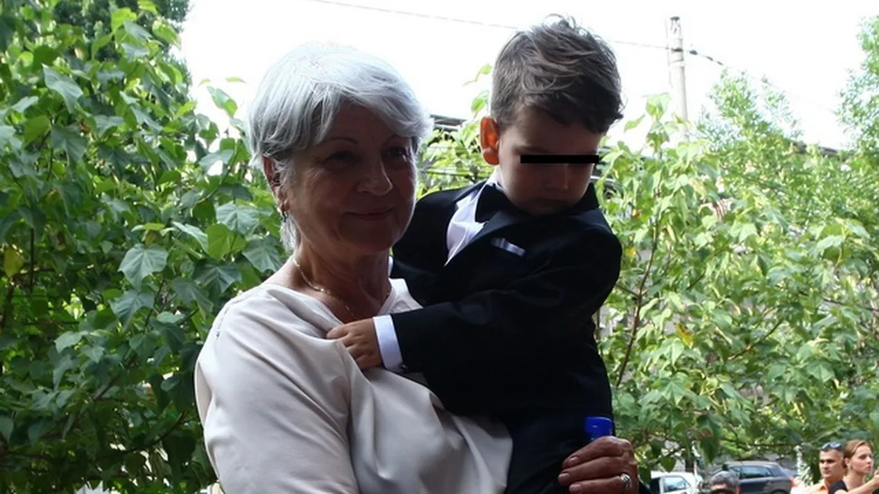 Desi nu este dorit in familie, fiului Vicai seamana izbitor cu nepotul lui Victor Piturca. Cei doi il mostenesc pe selectioner