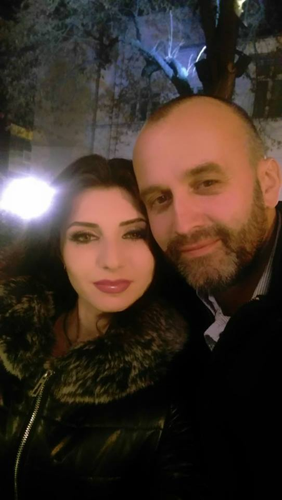 Ioana Toma şi Bogdan Grecu şi-au făcut recent declaraţii de iubire în public, dar apoi bruneta şi-a şters contul de Facebook. Sursa foto: Facebook