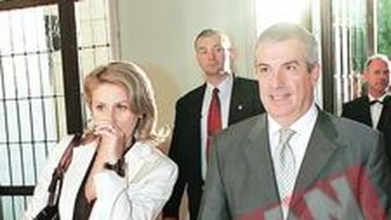 Concurs de blanuri, ceasuri si limuzine, la ziua lui Tariceanu