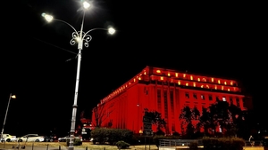 Palatul Victoria se iluminează în roșu pe 7 septembrie, concomitent cu eclipsa totală de Lună. Care este motivul