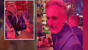 Câștigătorul alegerilor prezidențiale, surprins pe bar la Negroni. Cu cine a ars niște cocktailuri reci Șeful României
