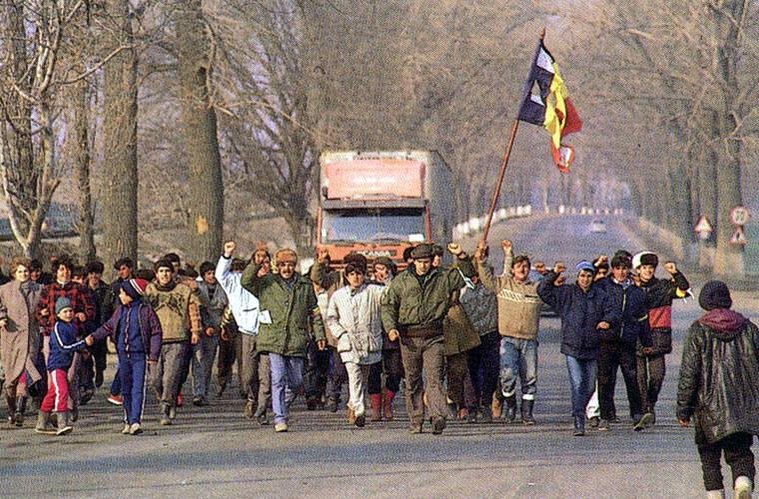 Imagini rare de la Revoluție. Ce s-a întâmplat, de fapt, în decembrie 1989