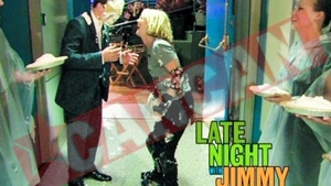 Ce bataie cu frisca a incins Drew!