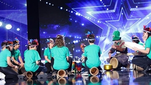 Nu văd instrumentele, dar simt muzica! Care este povestea tulburătoare a DREAMS DRUMS DRUUM de la Românii au Talent
