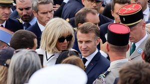 Soții Macron au dat-o în judecată pe influencerița americană Candace Owens, care a spus că Brigitte este bărbat