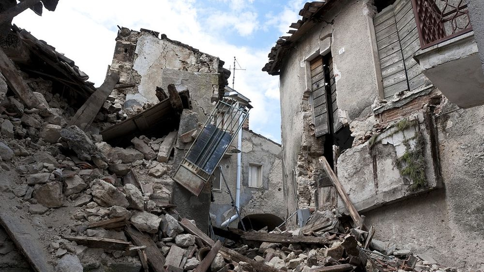 Premoniție devastatoare! România va fi lovită de un cutremur puternic: „Va avea 7,5 grade și vor fi sute de morți”