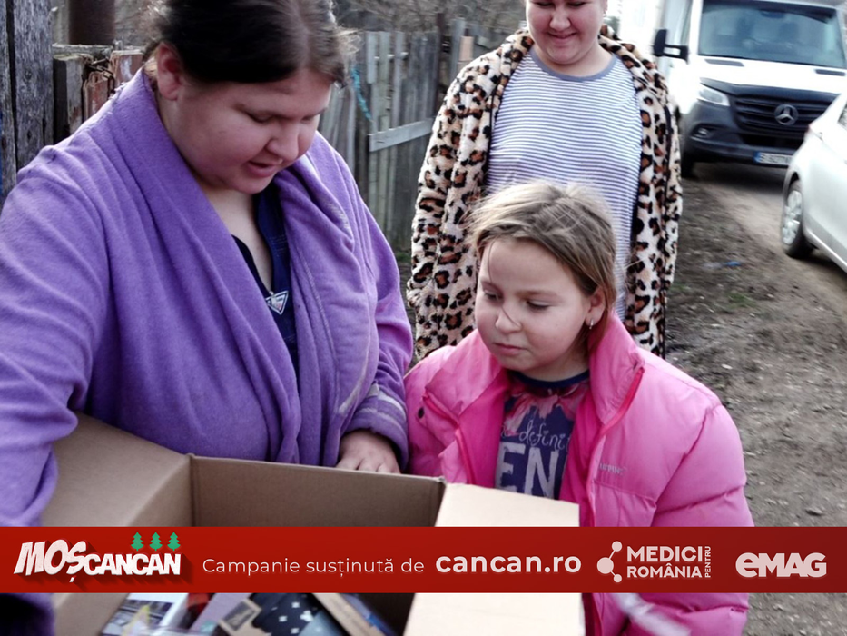 Copiii din comuna Nuci au fost vizitați de MOȘ CANCAN. Un zâmbet pentru micuții din familiile nevoiașe
