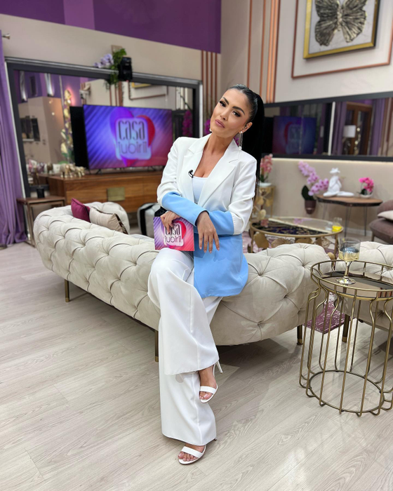 ”Mi-am pus poza Ilincăi Vandici pe frigider!” CANCAN.RO a descusut-o de secrete pe Andreea Mantea! Cum slăbește vedeta? Mooori!