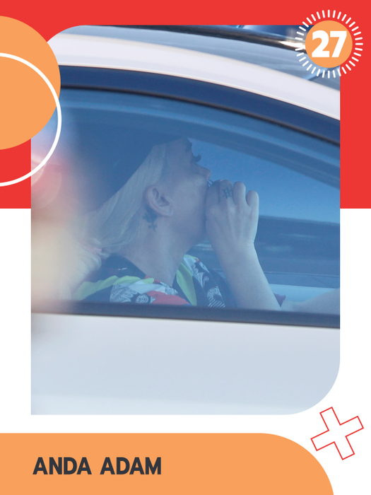 Intră în acţiune TOP 30 de vedete care se aranjează oriunde! Andreea Bălan, Alexia Eram sau Irisha ştiu că frumusețea cere sacrificii… dar și un retuş de urgență!