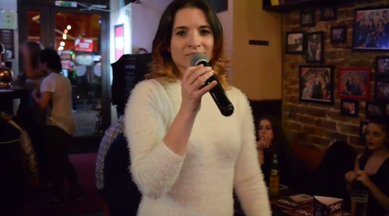 Cum se pregătește croitoreasa de la “Românii au talent” pentru semifinala sezonului 9! Ana Maria Pantaze a ținut să se afle chiar de la ea