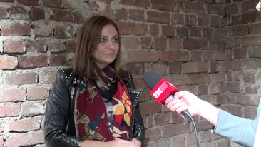 El dirijeaza orchestre, ea da tonul trendurilor! Uite ce a facut Adina Buzatu cu Tiberiu Soare intr-un subsol