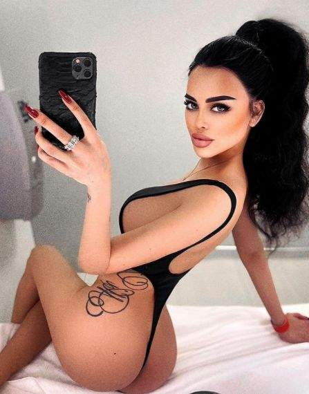 Cobra Tate și-a asumat relația cu o rusoaică sexy. Cum o cheamă pe femeia care i-a cucerit inima și cu ce se ocupă