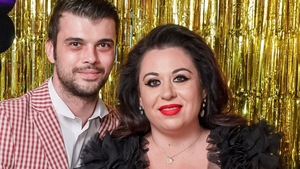 Oana Roman a ruinat cina romantică organizată de Marius Elisei. Ce a putut să-i spună, chiar la masă: „Îmi pare rău că trebuie să te anunț”