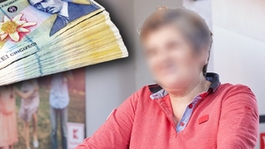 Ce salariu are un îngrijitor Kaufland care adună cărucioarele din parcări. Venitul e cu adevărat surprinzător