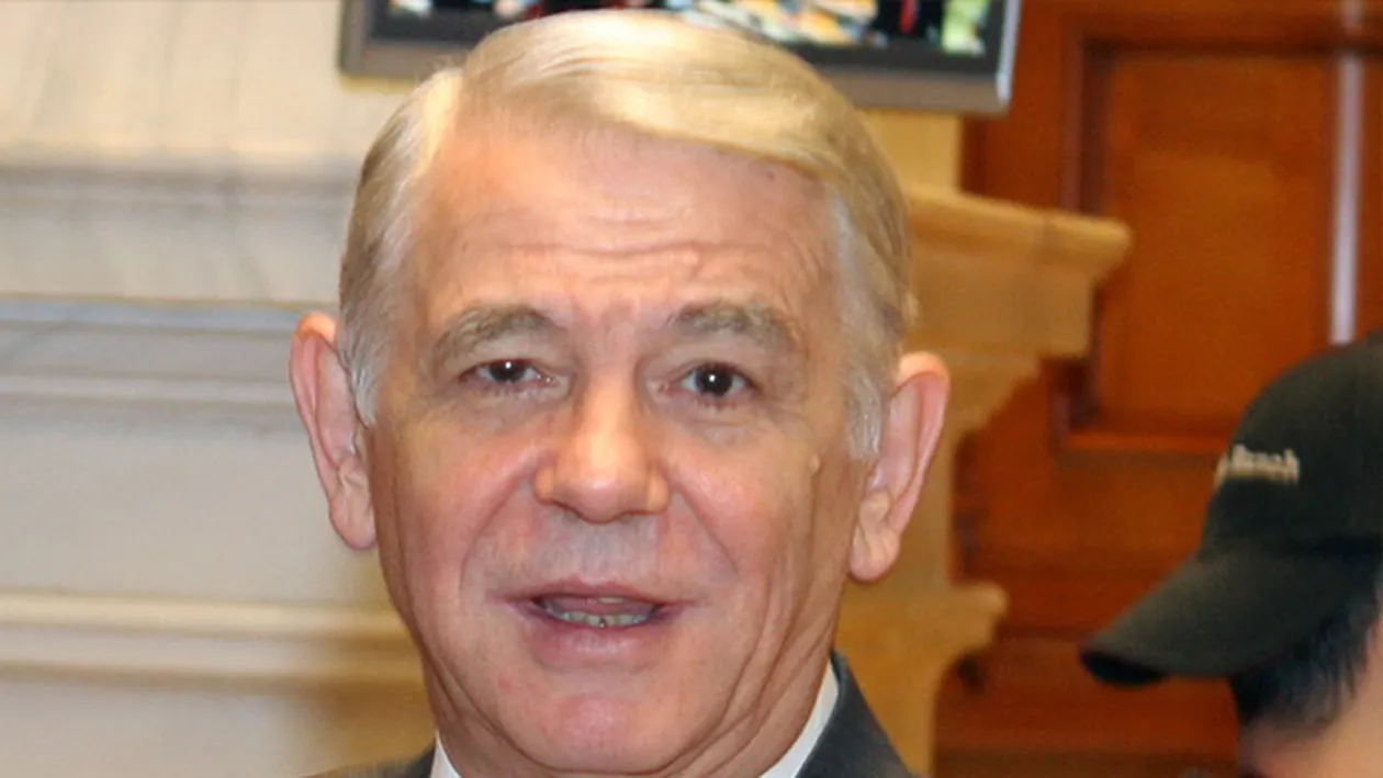 Astăzi este ziua de naştere a Ministrului Afacerilor Externe! TEODOR MELEŞCANU împlineşte 76 de ani