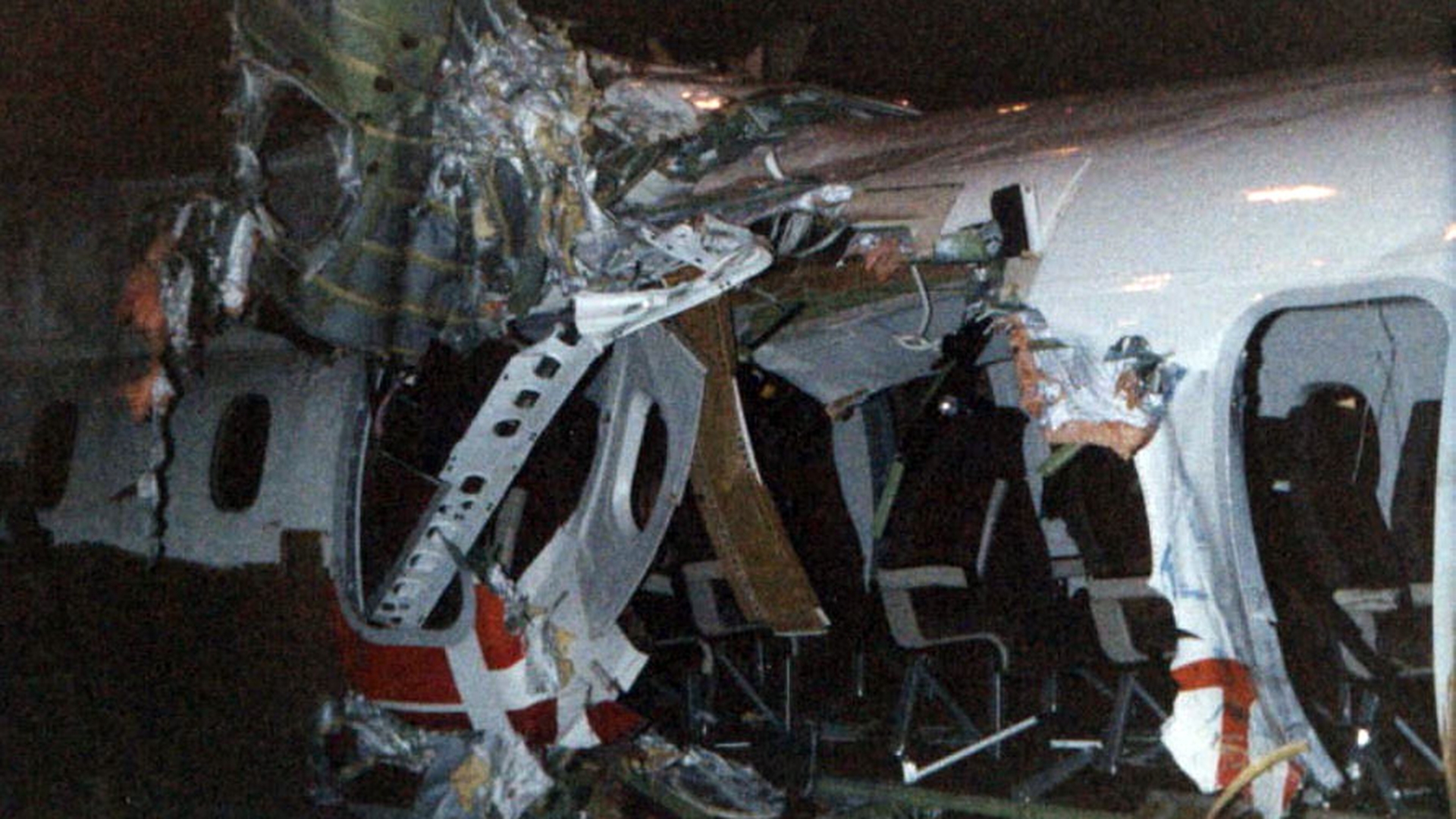 Un avion de pasageri furat de pe un aeroport din SUA s-a prăbuşit în timp ce era interceptat