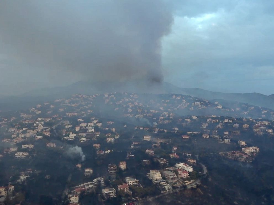 Ipoteză cutremurătoare în cazul incendiilor din Grecia. Există indicii că focul a fost pus intenționat