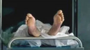 Cadavrul unui barbat din Iasi, gasit in stare avansata de putrefactie in garsoniera sa