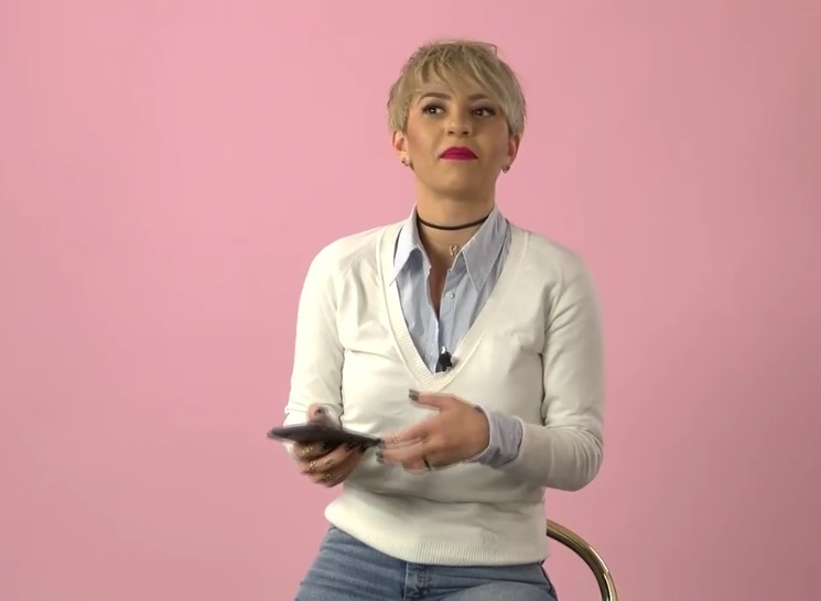 Giulia şi-a operat nasul