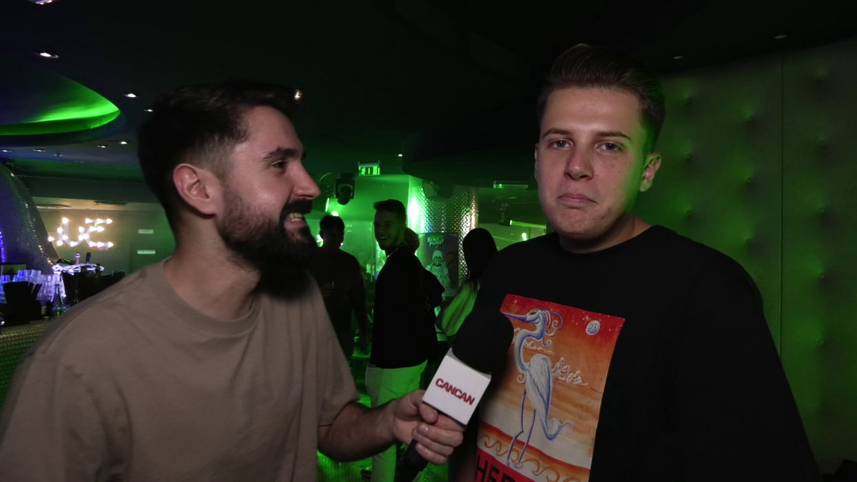 Gami: "Gândește-te că m-am apucat de treaba asta acum 10 ani, aveam 10 ani. Eu mă gândeam «hihi, fac și eu niște filmulețe și cam atât», se cam termina discuția. Nu mă gândeam nici că o să am mașina pe care o am acum!" (Foto: captură video)