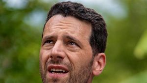 Câte clase și ce studii are Adi Nartea, de fapt. Concurentul de la Asia Express a spus-o fără ocolișuri!