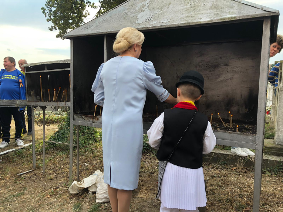 Premierul Viorica Dăncilă participă la sărbătorile naționale de la Țebea