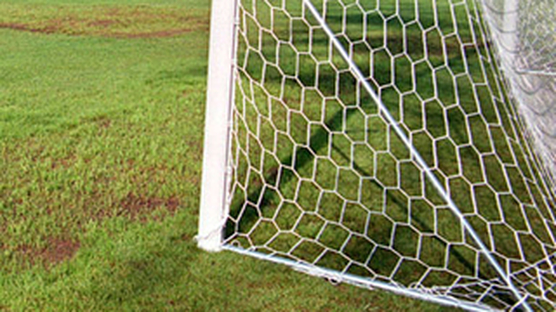 Un copil aflat intr-o tabara in Buzau, grav ranit dupa ce o poarta de fotbal a cazut peste el