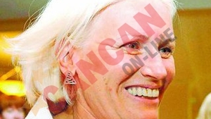 Monica Tatoiu, lecuita de un calugar