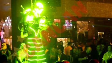 Robotul Syos a incendiat atmosfera!