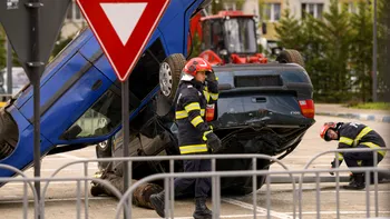 Permise pe șpagă, șoferi pe șosele. Moștenirea toxică a anilor în care carnetul auto se cumpăra