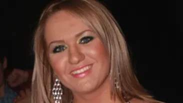 Margherita de la Clejani s-a facut fata mare! Intra sa o vezi imbracata in rochie de mireasa, strangand buchetul la piept!