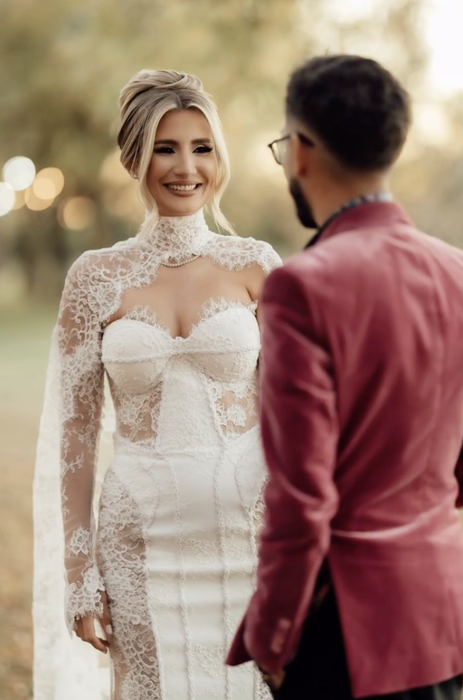 Claudia Puican rupe tăcerea după controversele legate de rochia ei de mireasă. A furat sau nu ideea altei vedete?!