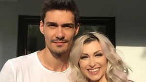 ANDREEA BĂLAN şi-a „angajat“ iubitul ca bodyguard. Asta e cea mai mulată apariţie a cântăreţei