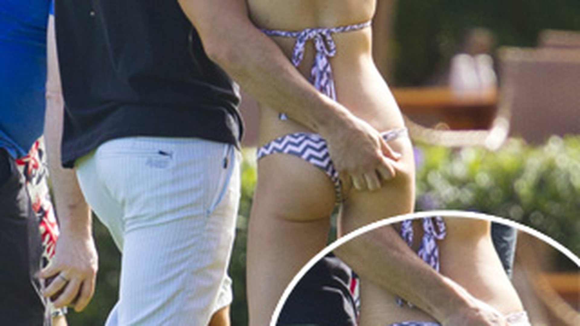 Leann Rimes, pipaita de sot si cu fundul la vedere