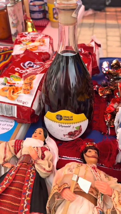 Cum a sărbătorit Alina, o româncă stabilită în Coreea de Sud, 1 Decembrie. Reacția locuitorilor s-a viralizat!
