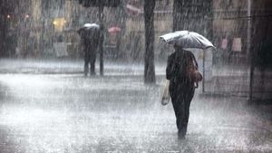 Avertizare meteo de la ANM! A fost emis cod portocaliu de ploi abundente și inundații