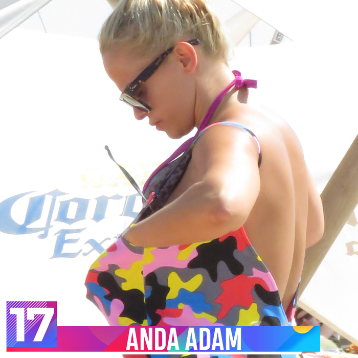 Top 20 bunăciuni din showbiz care au rămas “total descoperite” în locuri publice. Anna Lesko, Gina Pistol sau Anda Adam sunt doar câteva dintre numele sonore