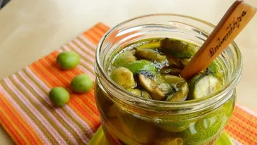 Patru rețete din nuci care te vindecă de bolile de stomac, pancreas, cancer și viermi intestinali