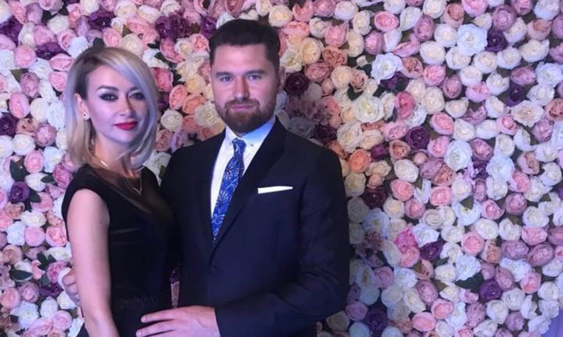 Denisa de la Bambi este pregătită să îmbrace din nou rochia de mireasă: ”Îmi doresc o nuntă restrânsă”