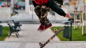 De unde vine fascinația skaterilor, bikerilor si rollerilor?