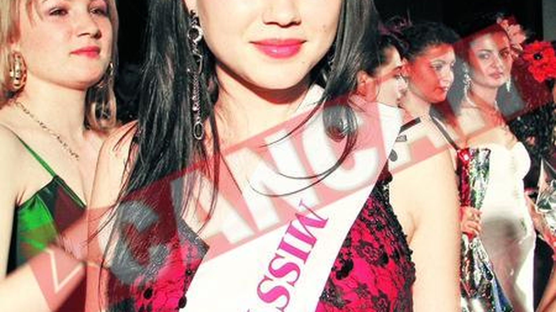 Alina Curt este noua "Miss Piranda Oltenia"