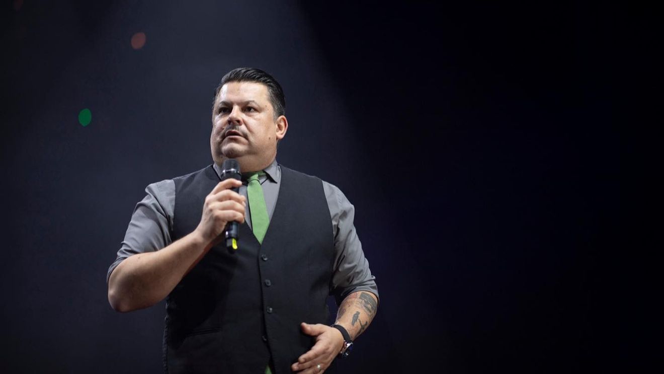 Cât costă ceasurile lui Mihai Bobonete, din Las Fierbinți. Ambele piese sunt foarte apreciate de specialiști