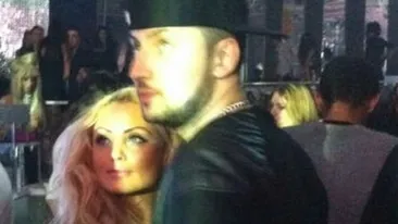 Xonia a fost inlocuita de o moldoveanca focoasa. F Charm si-a revenit si a inceput sa se afiseze in public cu noua cucerire