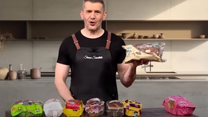 Ai cumpărat cozonaci din supermarket pentru masa de Paște? Din ce sunt făcuți, de fapt, potrivit lui Dragoș Pătraru