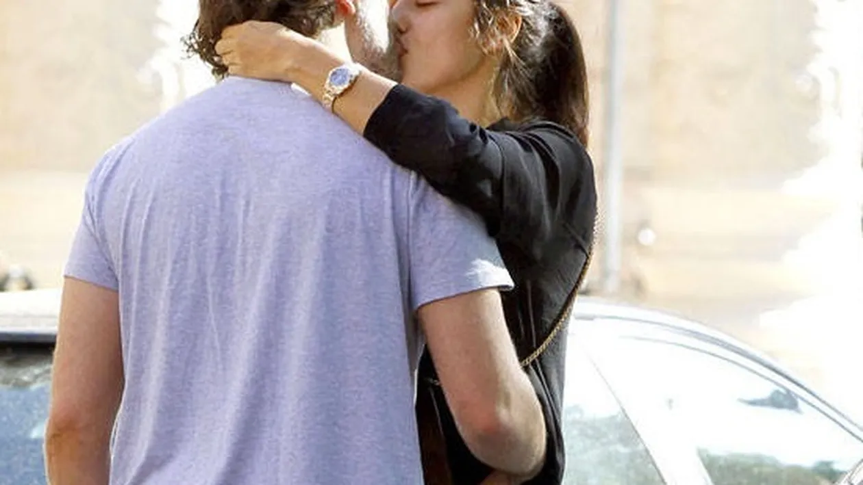 Bomba începutului de săptămână! Au devenit părinţi în urmă cu două săptămâni şi au ţinut totul secret